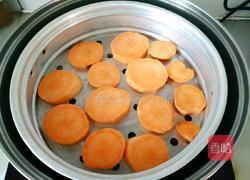 黑芝麻红薯发面饼的做法图解2