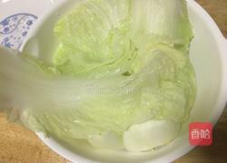 白菜包肉的做法图解2