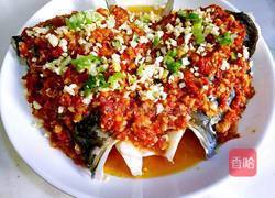 剁椒鱼头的做法图解9