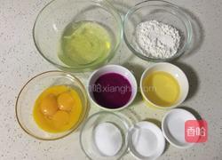 火龙果戚风蛋糕（8寸）的做法图解1