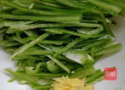 四川青椒肉丝的做法图解2