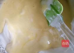 六寸完美不甜腻戚风蛋糕的做法图解10