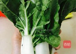 鲫鱼奶白菜汤的做法图解1