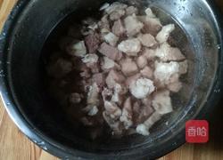 萝卜牛腩的做法图解1