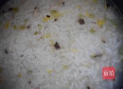 芹菜香菇粥的做法图解5