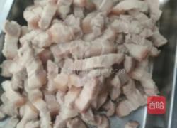 油菜焖肉的做法图解2