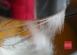 红丝绒蛋糕卷的做法图解6