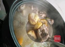 板栗炖鸡的做法图解10