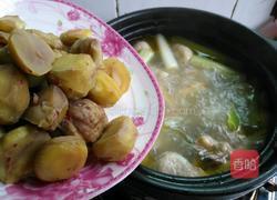 板栗炖鸡的做法图解8