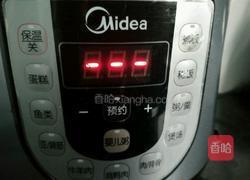 桂圆莲子银耳羹的做法图解6