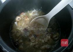 桂圆莲子银耳羹的做法图解8