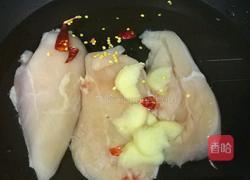 香辣鸡肉干的做法图解1