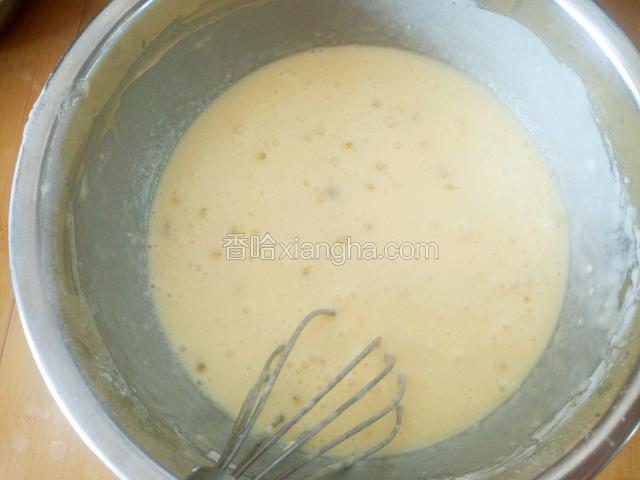 然后静置半个小时 让泡打粉起作用 等同于饧发面团