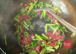 芹菜炒腊肠的做法图解5