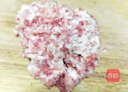 肉末炒平菇 的做法图解1