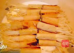 豆腐卷金针菇的做法图解4