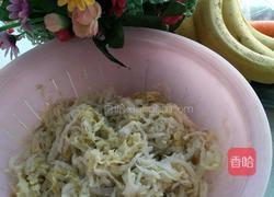 东北酸菜顿五花肉的做法图解2