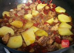 土豆黄焖鸡的做法图解13