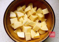 排骨炖土豆的做法图解2