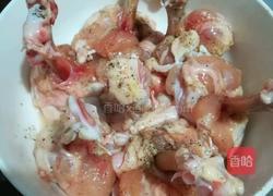 炸鸡腿(炸小锤锤儿)的做法图解2