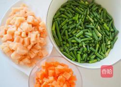 蒜薹炒鸡肉的做法图解1