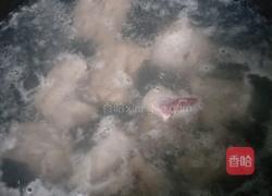 小白菜排骨汤的做法图解2