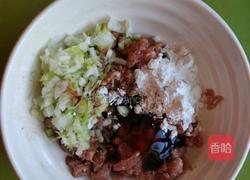 油菜粉丝丸子汤的做法图解3