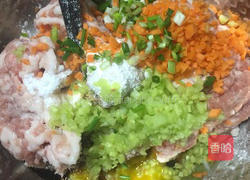 水煮肉圆的做法图解3