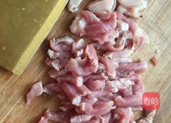 莴笋炒肉的做法图解1