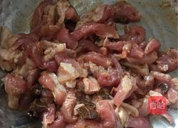 莴笋炒肉的做法图解2