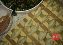 家常虾仁饺子的做法图解5