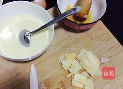 酸奶苹果饼的做法图解2