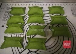 茼蒿蛋黄肉松团的做法图解18