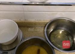 六寸戚风的做法图解1