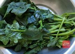 菠菜蛋花汤的做法图解1