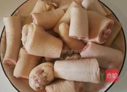 红烧猪尾的做法图解1