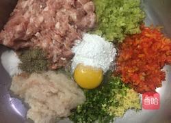 娃娃菜肉圆汤的做法图解5