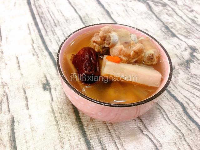 美味的排骨煲莲藕汤就做好啦