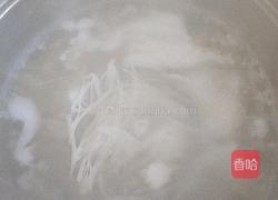 鸡蛋蘑菇洋葱面的做法图解6