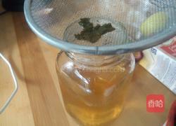 乌龙茶百香果奶盖的做法图解2