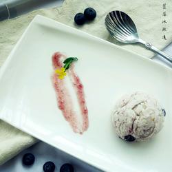 蓝莓冰激凌
