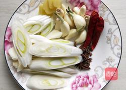 家常炖草鱼的做法图解2