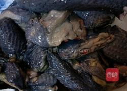 花旗参石斛乌鸡汤的做法图解2