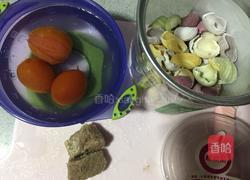 番茄牛肉面的做法图解1