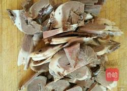 家常小炒猪心蒸饼的做法图解1