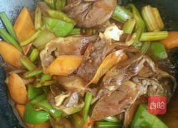 家常小炒猪心蒸饼的做法图解4