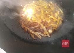 土豆烧肥肠的做法图解4