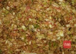 家常猪肉馅饺子的做法图解3