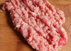 鹌鹑蛋肉丸的做法图解2