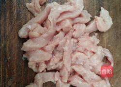 鸡腿菇炒肉的做法图解3